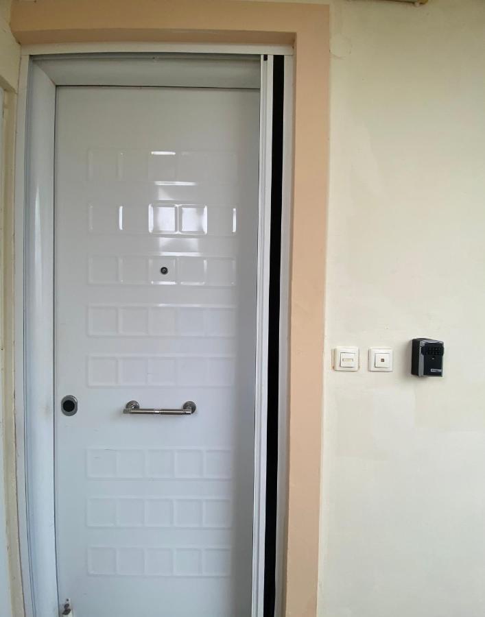 Rethymnian Modern Apartment Adelianos Kampos Esterno foto